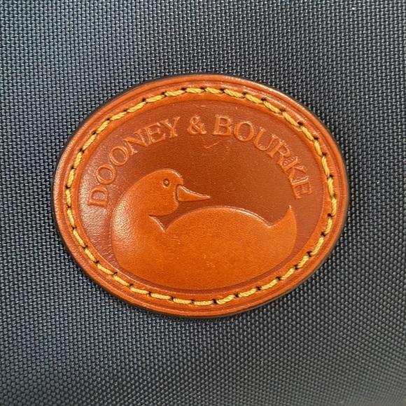 Dooney and Bourke large Erica satchel bag - Picture 7 of 10